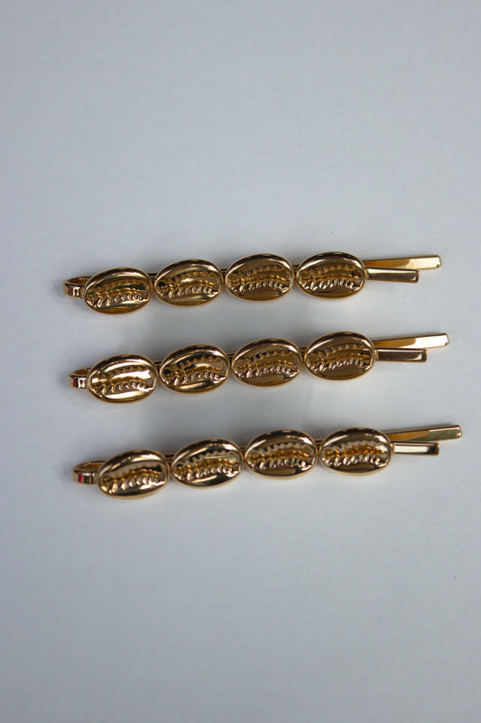 Cowrie Crest Pin